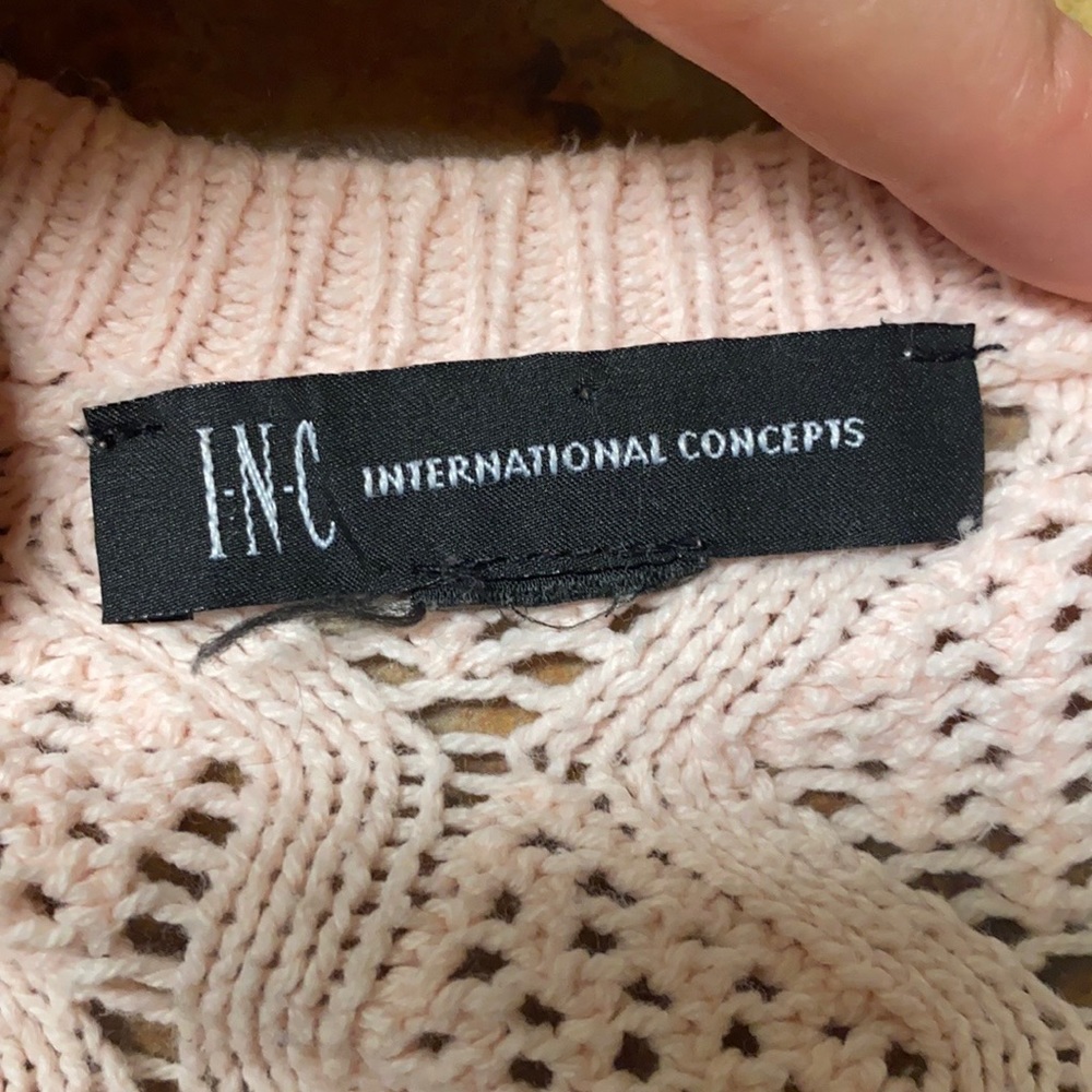 Pink Lace Sweater - Picture 2 of 6